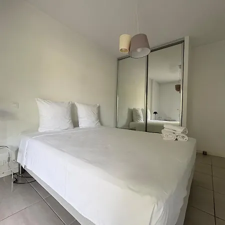 Apartment 90m2 Coeur De Avec Balcon Et Garage Prive *