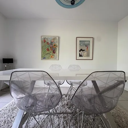 Apartment 90m2 Coeur De Avec Balcon Et Garage Prive