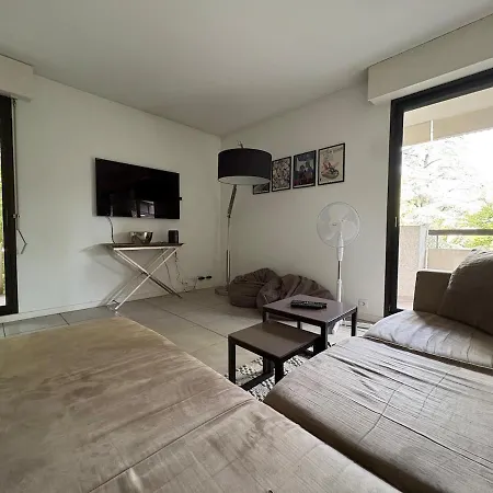 Apartment 90m2 Coeur De Avec Balcon Et Garage Prive Chamalières